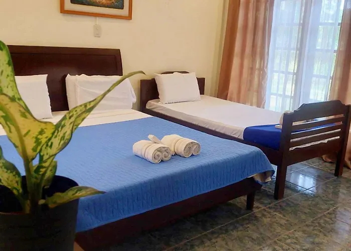 Estaca Bay Gardens Conference Resort Compostela (Cebu)