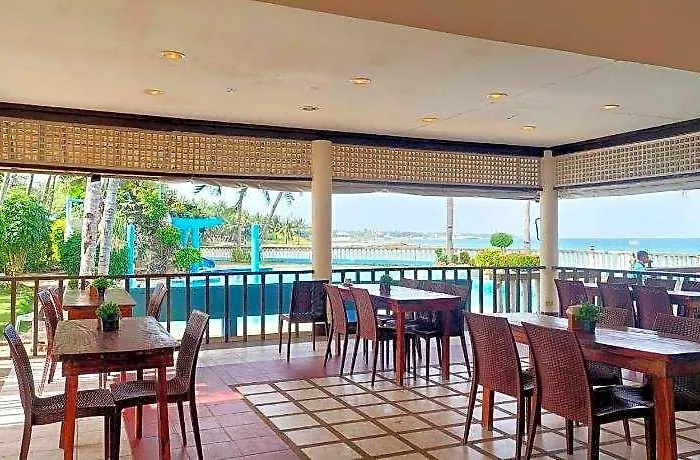 Estaca Bay Gardens Conference Resort